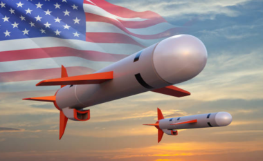 Trump po shqyrton dërgimin e raketave Tomahawk në Ukrainë, armë që mund të godasë ‘në zemër’ të Rusisë