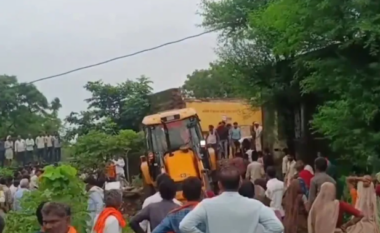 Shembet çatia e një shkolle në Indi, të paktën shtatë nxënës humbën jetën