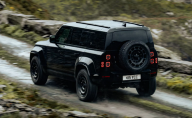 Land Rover prezantoi Defender-in brutal OCTA Black me 635 kuaj/fuqi