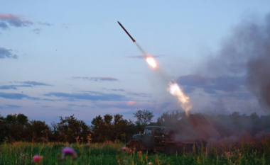 Gjermania i dorëzon Ukrainës armë për të goditur thellë brenda territorit rus