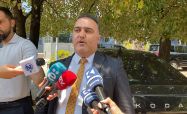 “Një bombë është brenda Kuvendit dhe do të shpërthejë brenda 10 minutash”, sekretari Loshi jep detaje nga kërcënimi që u bë përmes telefonit