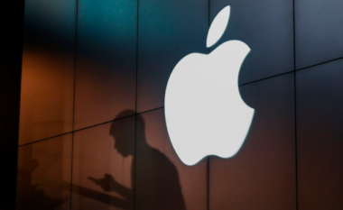 Shitjet e Apple në Kinë rriten për herë të parë në dy vjet