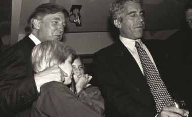 CNN publikon pamje të papara më parë – Trump dhe pedofili Epstein së bashku në New York