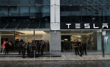 Tesla do të shesë makina Model Y në Indi – hap edhe showroom-in e saj të parë në Mumbai