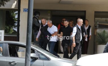 Nga aksioni i policisë në tri komuna, arrestohen pesë persona – sekuestrohen pajisje elektronike dhe dokumente zyrtare