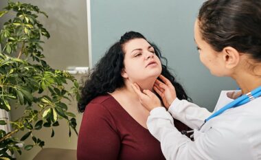 Njihni shenjat e mungesës së jodit – simptomat që nuk duhet t’i injoroni