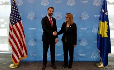 Bajrami takon zyrtarin e lartë amerikan: LDK propozon zgjidhje gjithëpërfshirëse për krizën institucionale