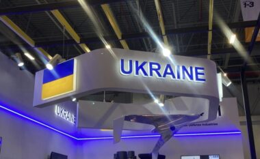 Armët ukrainase po shfaqen në ekspozitën e madhe të mbrojtjes në Stamboll