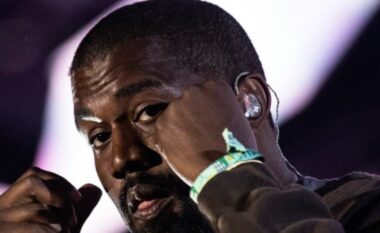 Kanye West nuk mund të hyjë më në Australi për shkak të këngës për Hitlerin