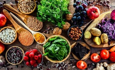Fibrat apo produktet e fermentuara – çfarë është më mirë për shëndetin e zorrëve?