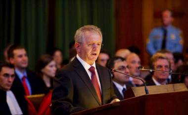 “Veç sa s’shpërtheva në lot”, ish ministri Hyseni rikujton momentet pas opinionit të GJND-së për Pavarësinë e Kosovës
