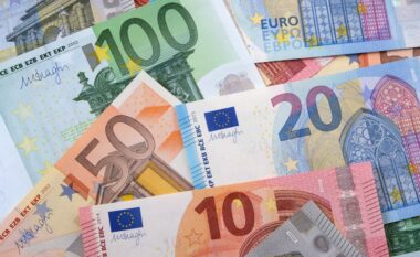 Ministria e Financave publikon udhëzuesin për përfitimin e shtesave për fëmijë dhe lehona