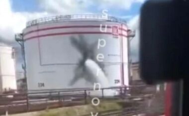 Dronët ukrainas dëmtojnë rafinerinë e naftës Lukoil 2,000 kilometra brenda Rusisë