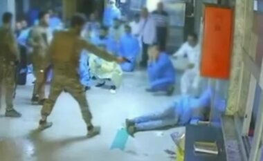 Kamerat e sigurisë shfaqin burrin me rroba ushtarake duke qëlluar vullnetarin e spitalit në Siri