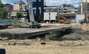 A mund të vendoset KFOR-i edhe në dy urat e reja që po ndërtohen mbi Ibër?