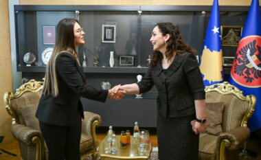 Osmani takon Dredhza Brainën: Kosova me vajzat tona në majat e botës edhe në siguri kibernetike
