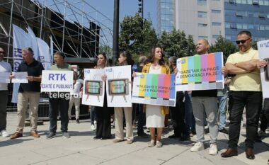 Dy javë pa paga, stafi i RTK-së paralajmëron protesta të reja nëse pagat nuk ekzekutohen sot