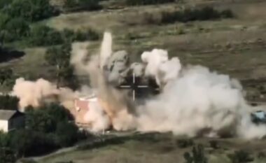 Ukraina kryen sulm ajror ndaj forcave ruse me bomba franceze