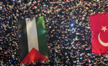 “Bëhu shpresë për Gazën” – mijëra njerëz protestojnë në Stamboll kundër Izraelit