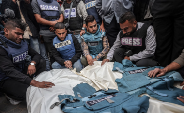 Al Jazeera reagon pas vrasjes së gazetarëve në Gaza: Tjetër sulm ndaj lirisë së shtypit