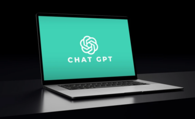 ChatGPT arrin 700 milionë përdorues aktivë në javë