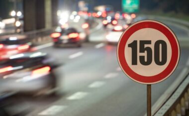 Çekia do të jetë e para në BE që do të lejojë shpejtësinë deri në 150 km/orë në autostrada