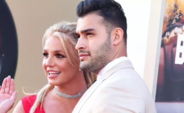 Britney Spears e quan martesën me Sam Asghari një ‘shpërqendrim të rremë’ nga problemet familjare