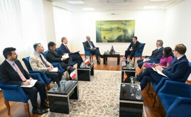 Kurti takoi ambasadorët e shteteve të QUINT-it dhe Shefin e Zyrës së BE-së, i njofton për zhvillimet e fundit në vend