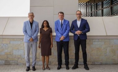 Prattipati pret në takim përfaqësues të Listës Serbe, thekson rëndësinë e pjesëmarrjes në institucionet e Kosovës