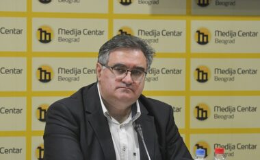 “Kapitullim i plotë ndaj çështjes së Kosovës”, a po dorëzohet Vuçiqi për të qëndruar në pushtet?