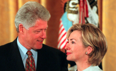 Bill dhe Hillary Clinton thirren në gjyq të dëshmojnë për rastin Epstein