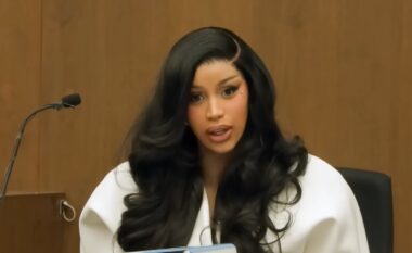 Gjyqi i Cardi B është bërë hit në internet, deklaratat e saj kanë shkaktuar të qeshura në sallën e gjykimit