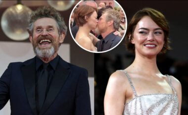 Emma Stone dhe Willem Dafoe shkëmbejnë një puthje të ngrohtë në buzë gjatë Festivalit të Filmit në Venecia