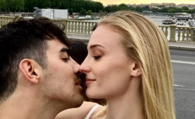 Sophie Turner habit me deklaratën: Unë i shoh burrat si fantazma gjatë gjithë kohës, kjo më jep fuqi