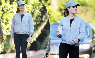Jennifer Garner shfaqet në formë gjatë një shëtitjeje, ndërsa Affleck kalon kohë me fëmijët