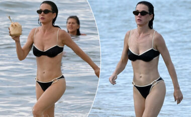 Katy Perry shfaq trupin e saj të mahnitshëm me bikini në Miami