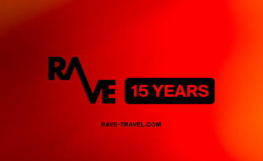 RAVE feston 15-vjetorin, DJ ndërkombëtar performojnë në skena elektrizuese në Prishtinë
